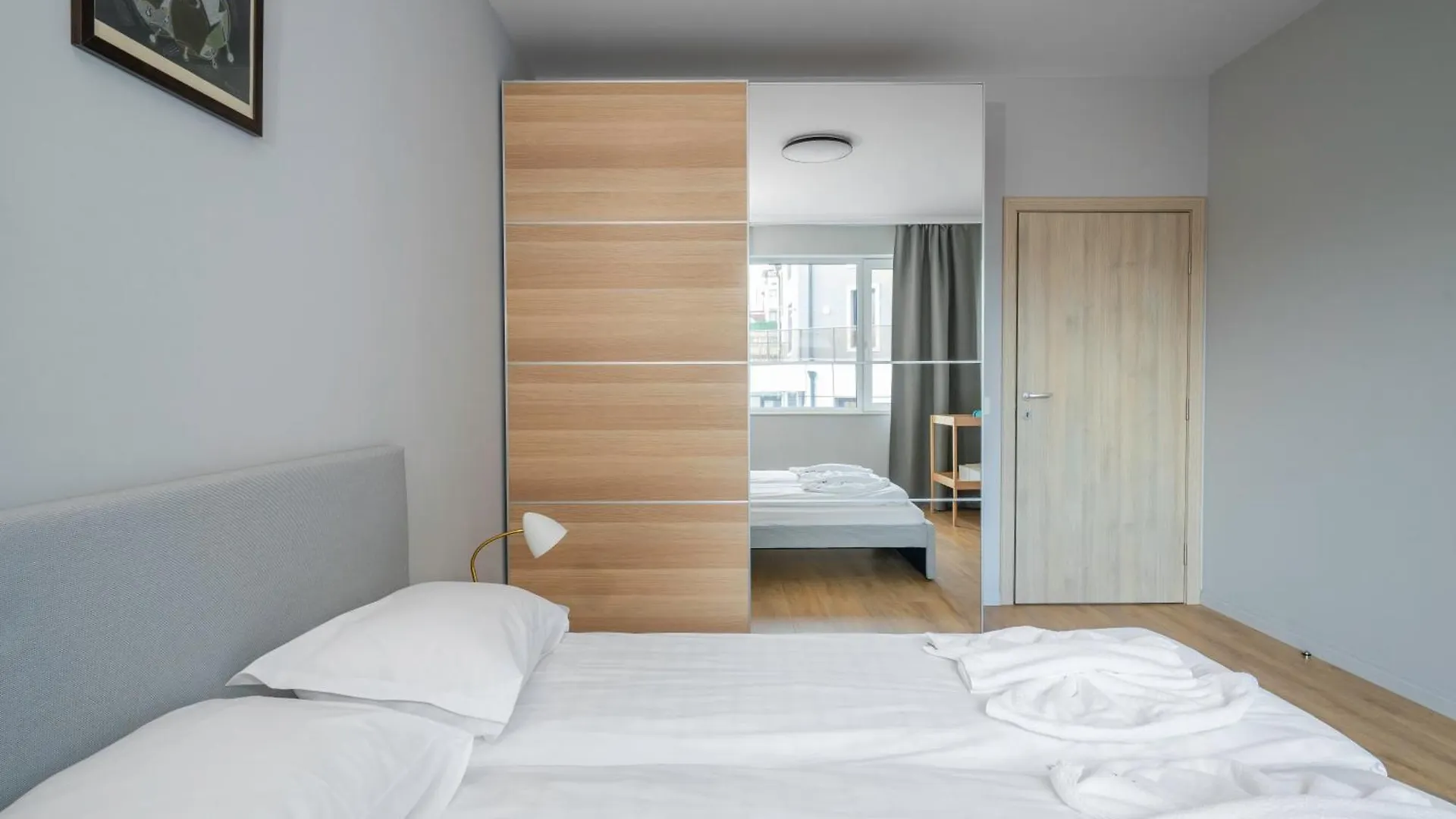 アパート Modern And Central 1Bd Flat With Balcony By Flat Mаnager ソフィア ブルガリア